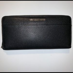 Michael Kors Continental Zip Around Wallet